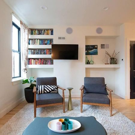 Large 2 Bdr With Deck Hosted By Stayrafa Philadelphia Eksteriør bilde