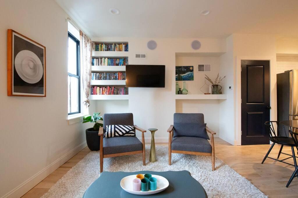 Large 2 Bdr With Deck Hosted By Stayrafa Philadelphia Eksteriør bilde